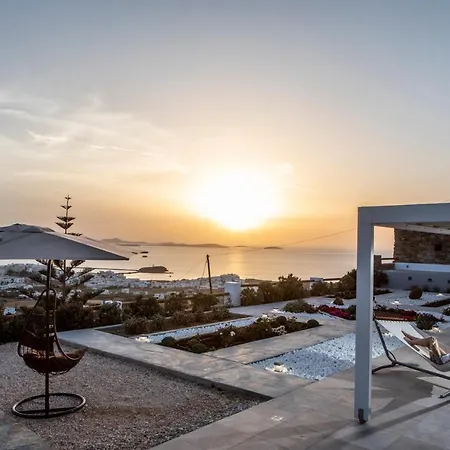 Heaven's Hill Apartamento Naxos City
